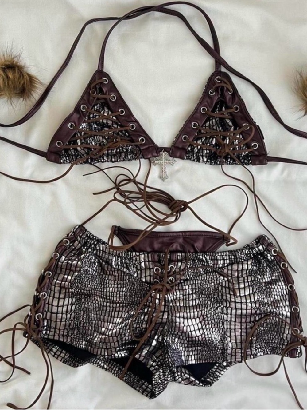 Lace-Up Snake-Print Rave Set - Picture 3 of 3